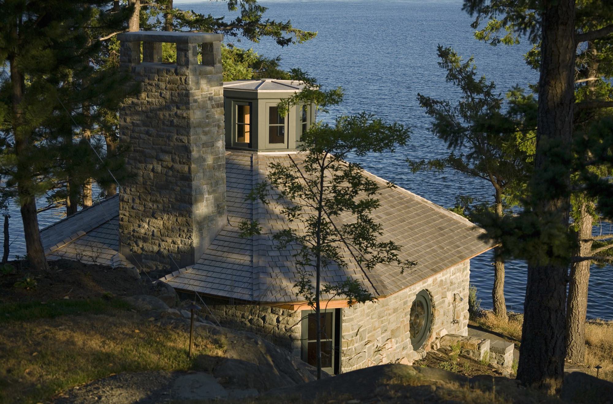 Residence on Salt Spring Island RAMSA Houses